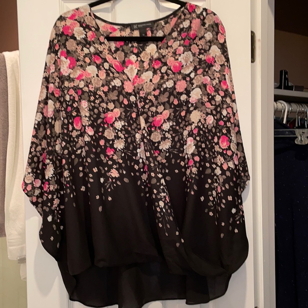 INC 3x kimono splice short sleeves shirt.